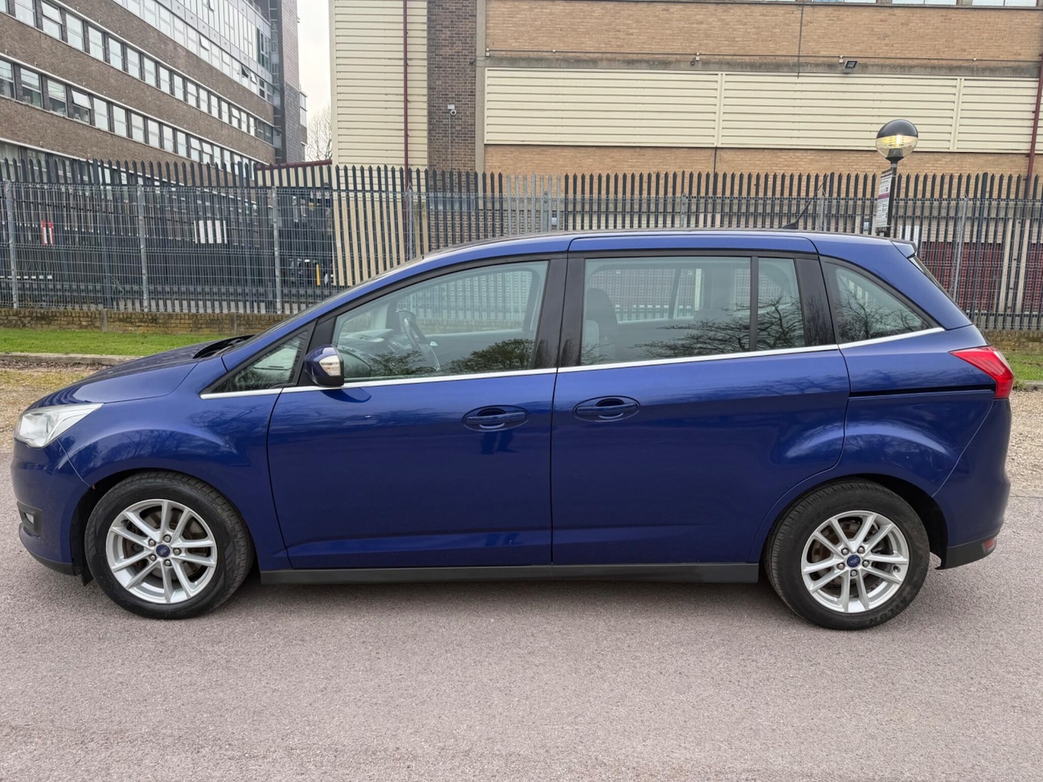 Used Ford Grand C-Max 2016 for sale - 77982243: Photo 20