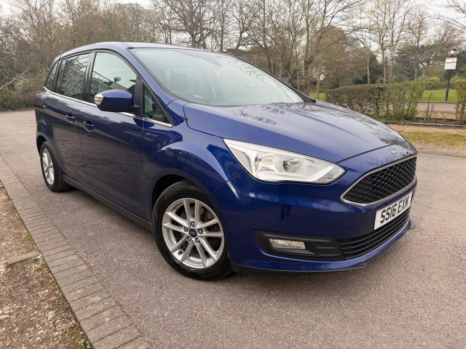 Used Ford Grand C-Max 2016 for sale - 77982243: Photo 4