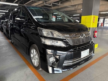 (12) - 2.4Z PETROL AUTO LEATHER TWIN SUNROOF 5-Door