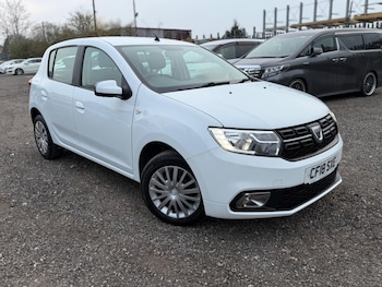 Used Dacia Sandero 2018 for sale - 77994335: Photo