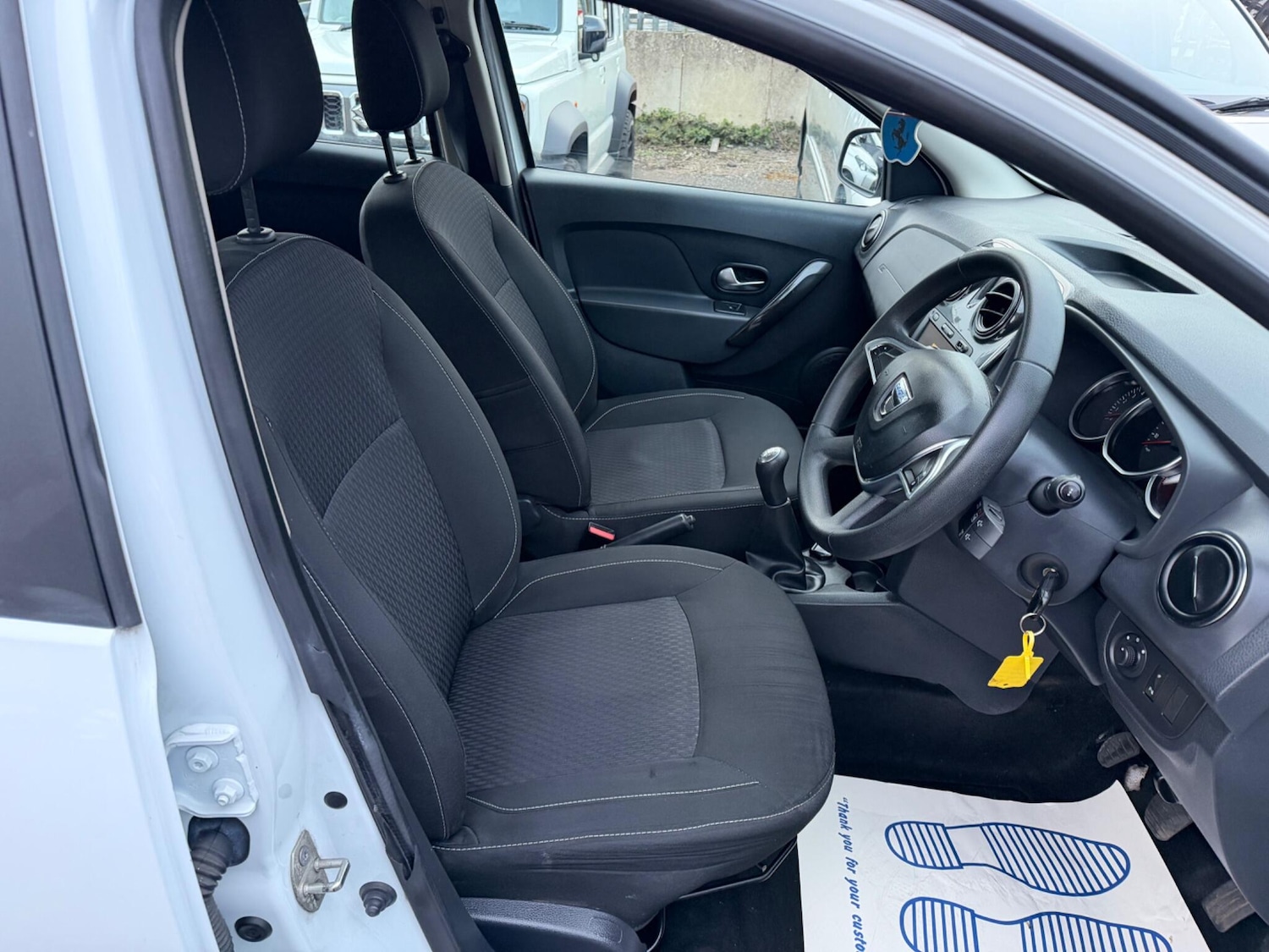 Used Dacia Sandero for sale - 77994335: Photo 8