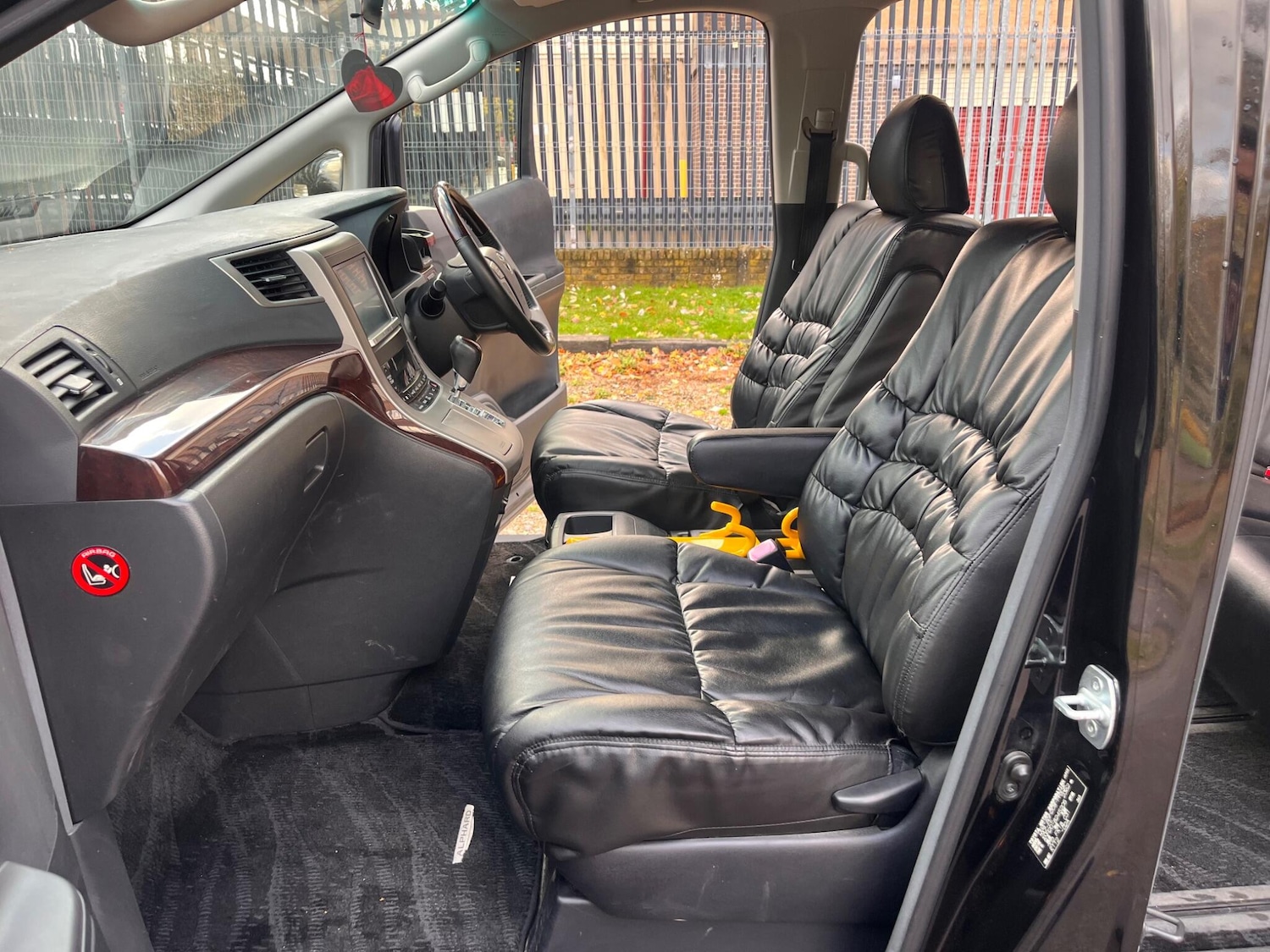 Used Toyota Alphard for sale - 76456981: Photo 10