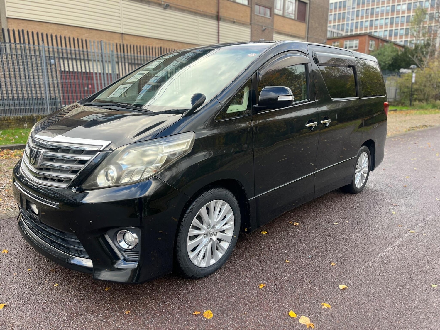 Used Toyota Alphard for sale - 76456981: Photo 12