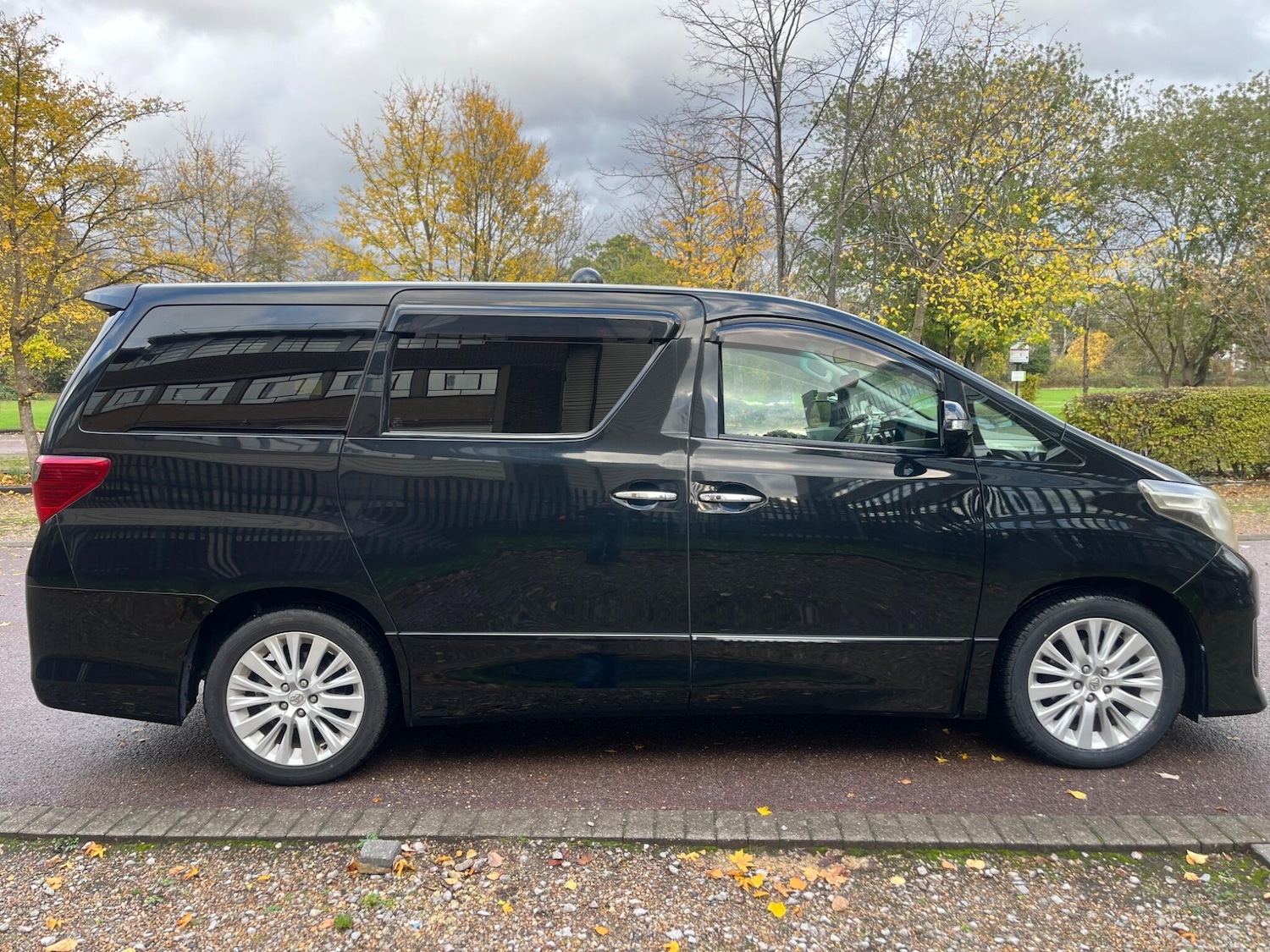 Used Toyota Alphard for sale - 76456981: Photo 21