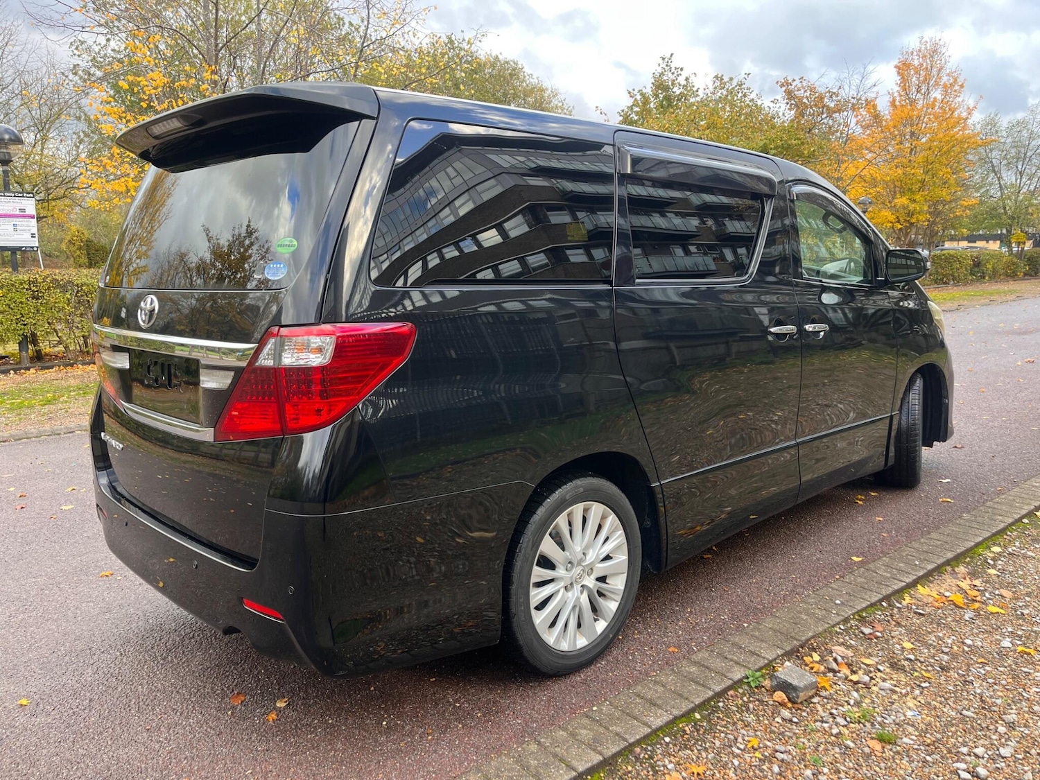 Used Toyota Alphard for sale - 76456981: Photo 24