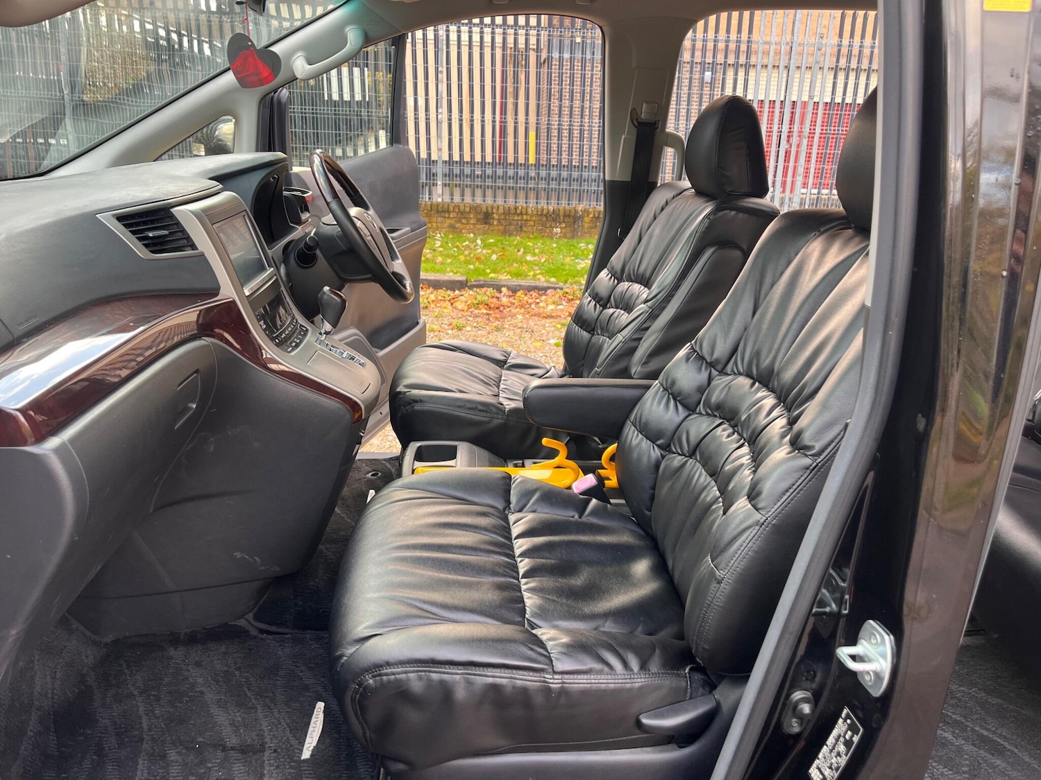 Used Toyota Alphard for sale - 76456981: Photo 38