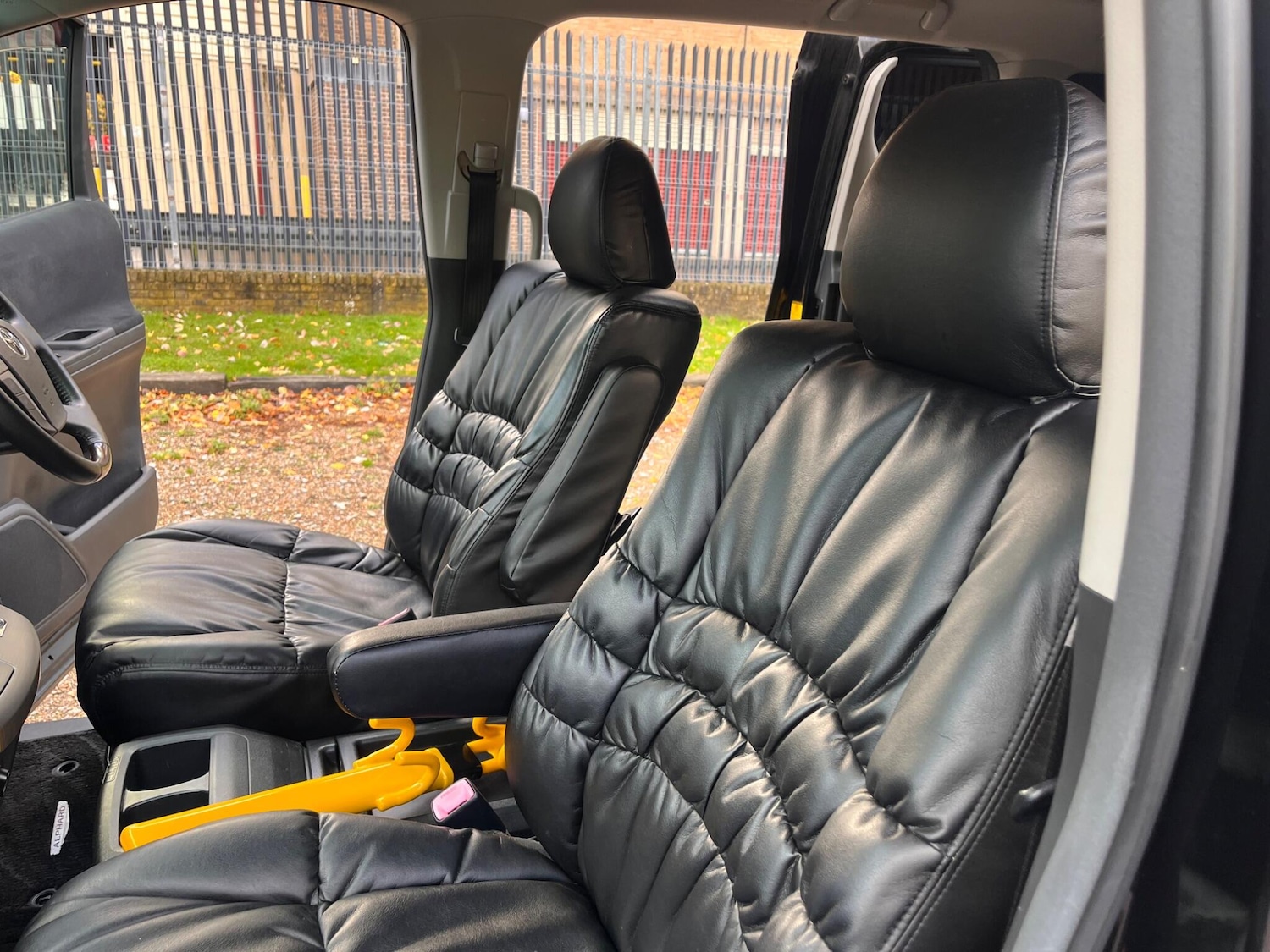 Used Toyota Alphard for sale - 76456981: Photo 39