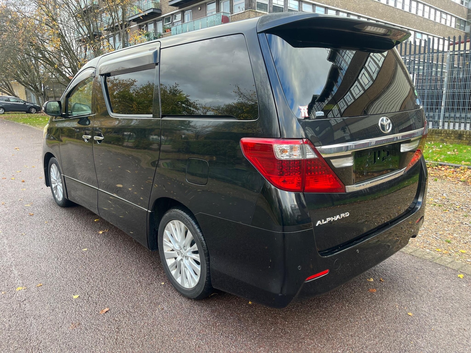 Used Toyota Alphard for sale - 76456981: Photo 4