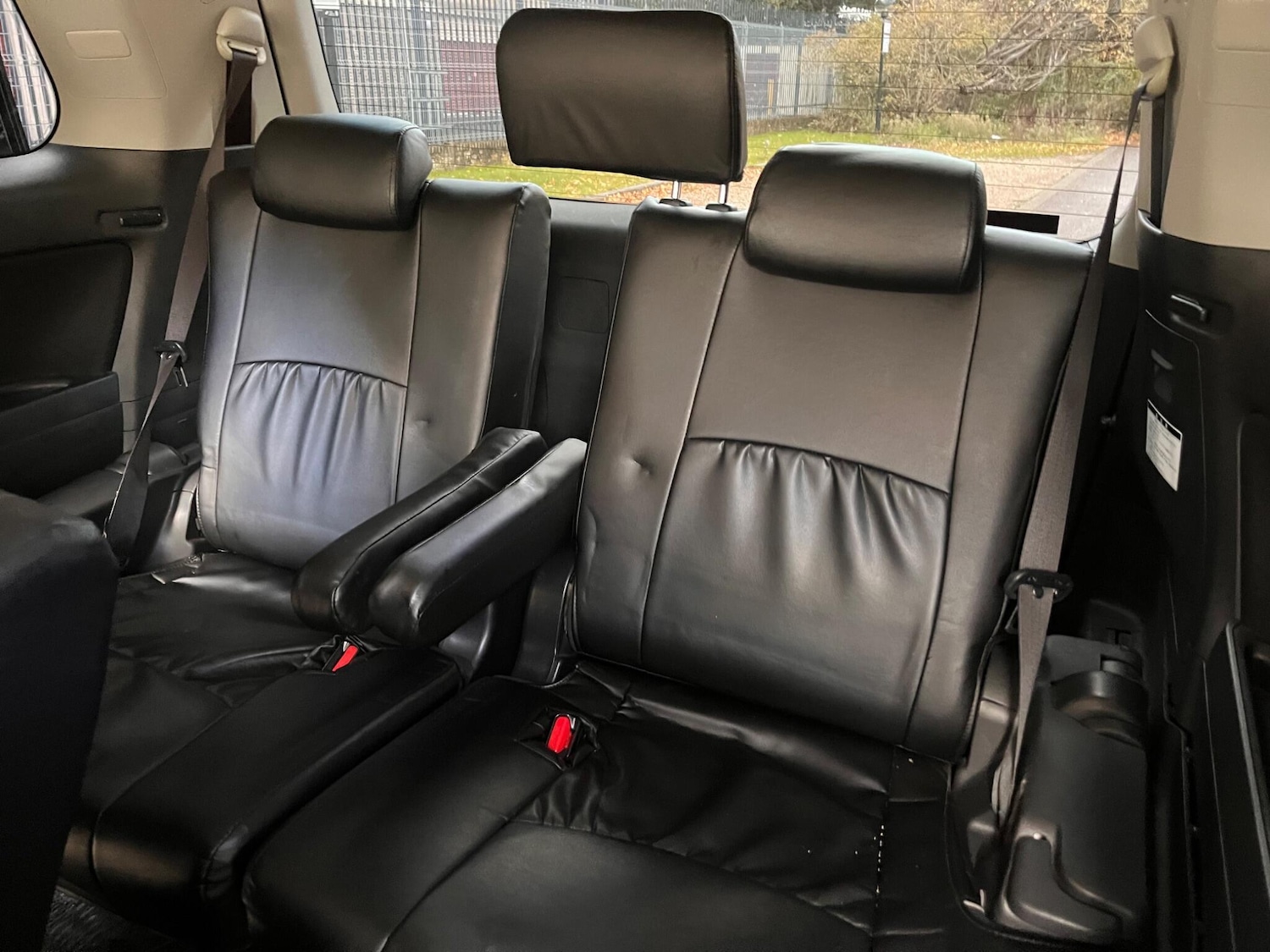 Used Toyota Alphard for sale - 76456981: Photo 8