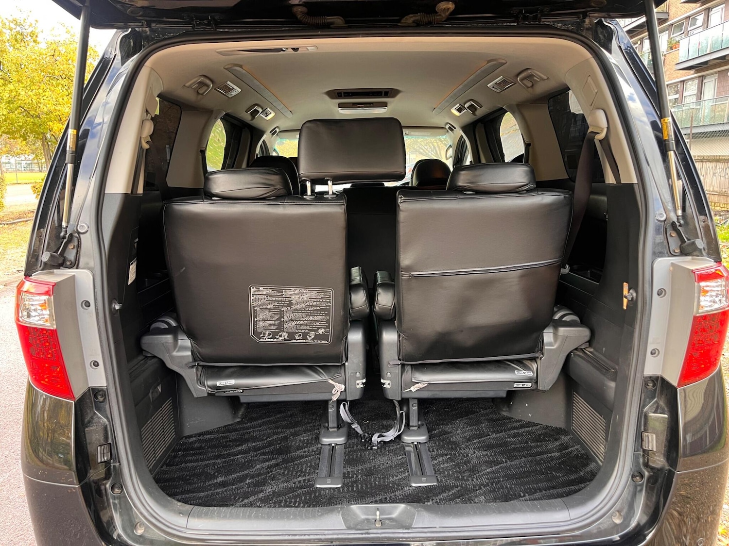 Used Toyota Alphard for sale - 76456981: Photo 9