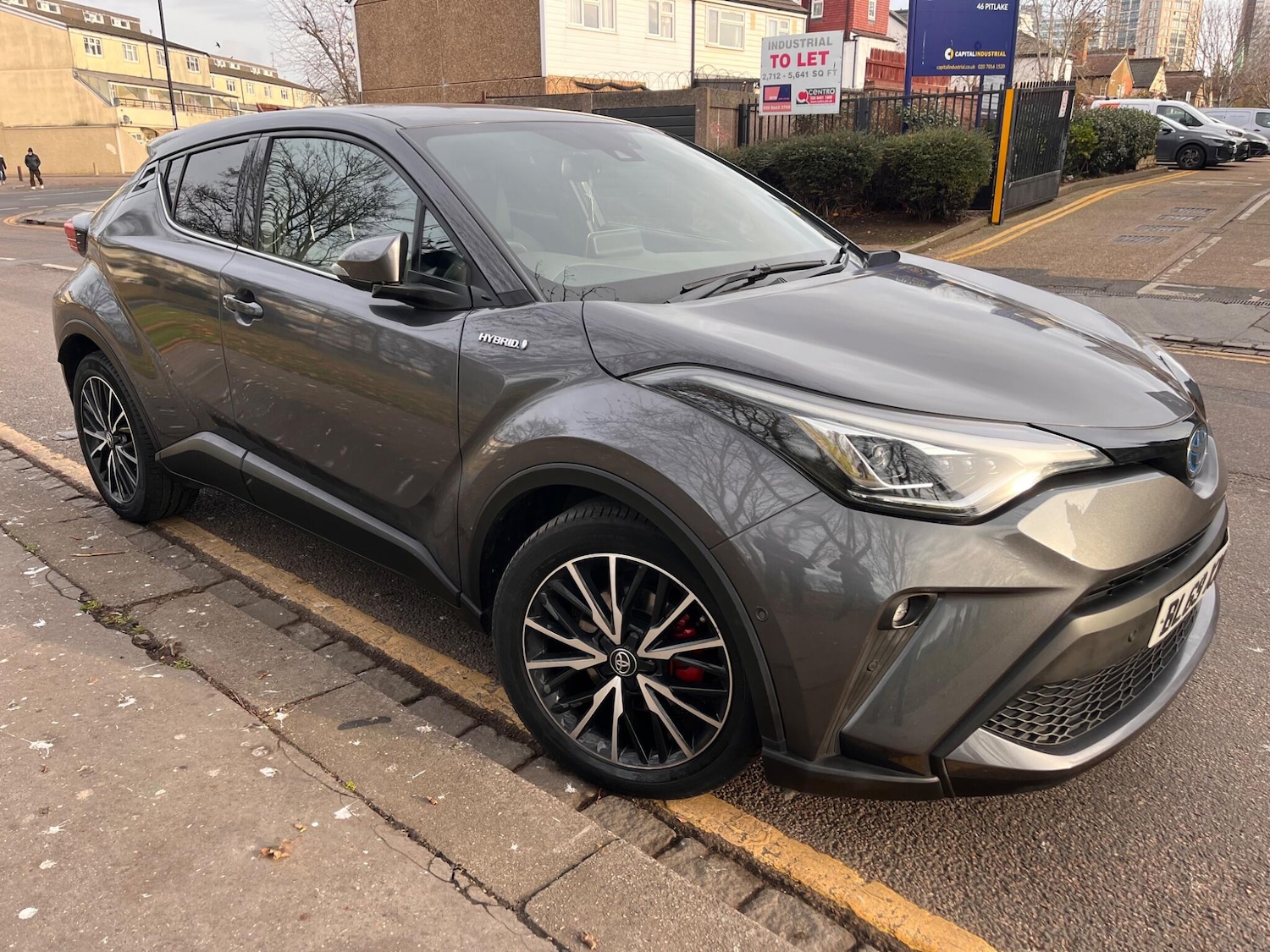 Used Toyota C-HR 2020 for sale - 76964480: Photo 1