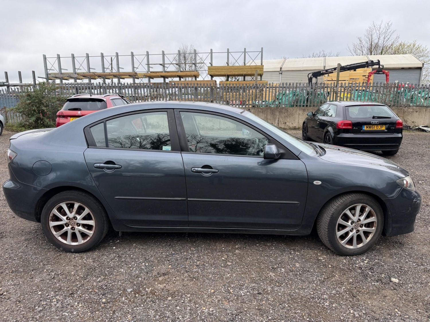 Used Mazda Mazda3 for sale - 78135632: Photo 2