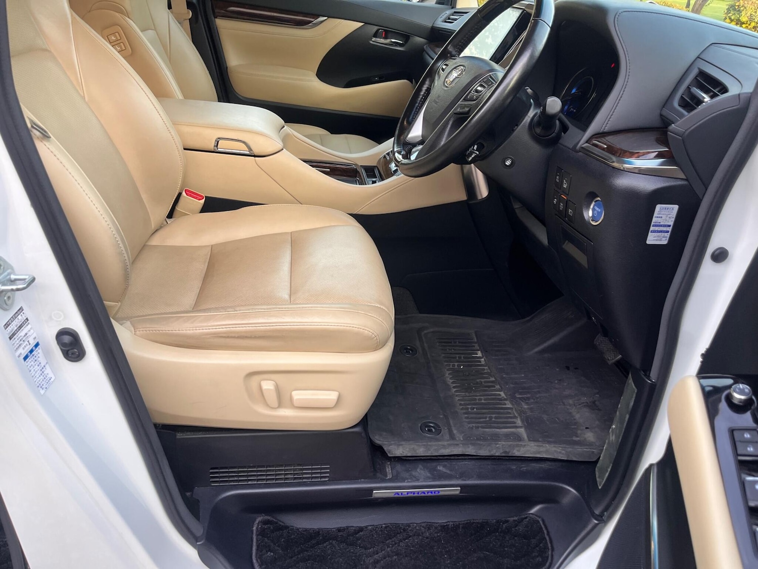 Used Toyota Alphard for sale - 76472552: Photo 10