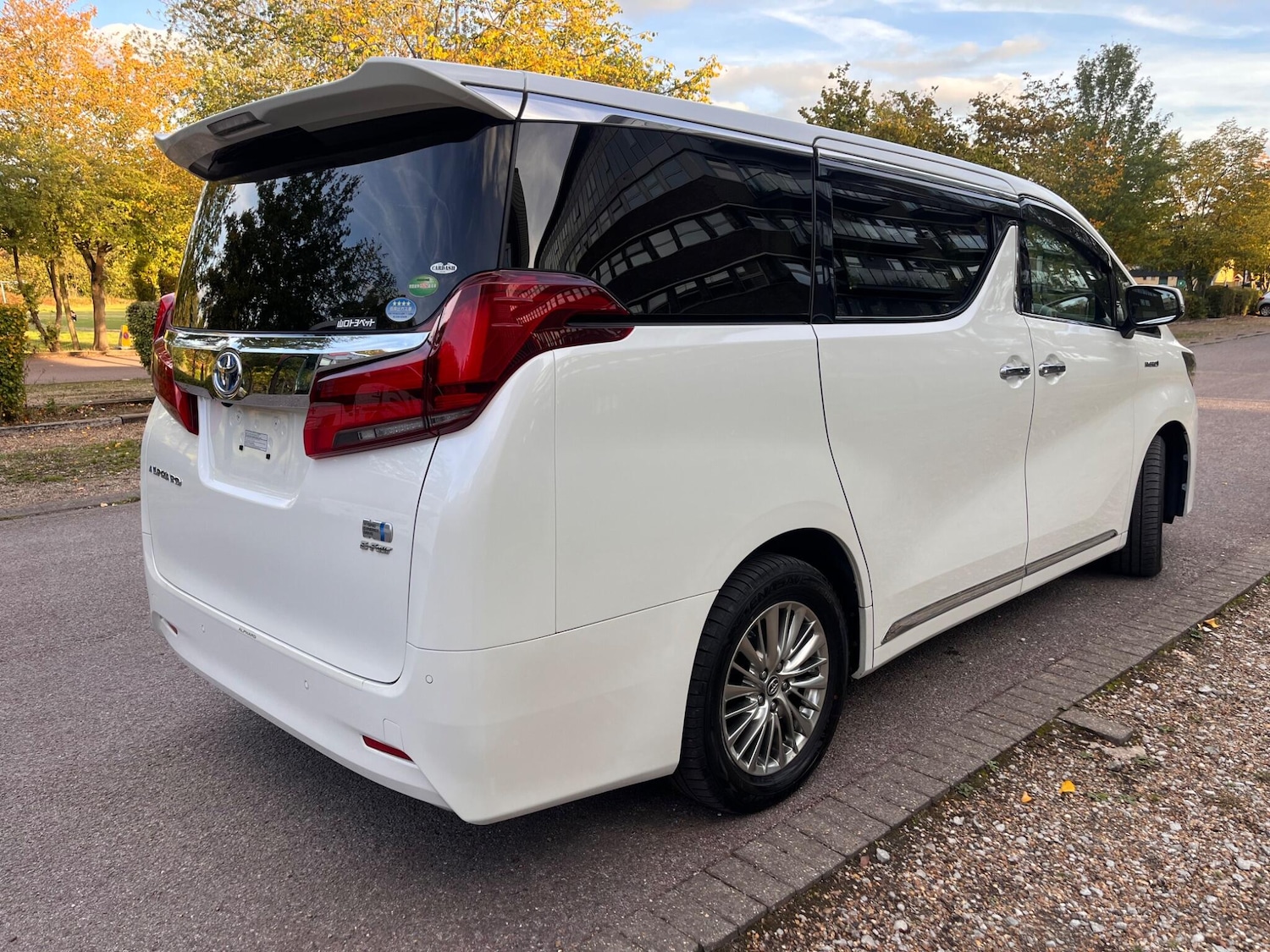 Used Toyota Alphard for sale - 76472552: Photo 16