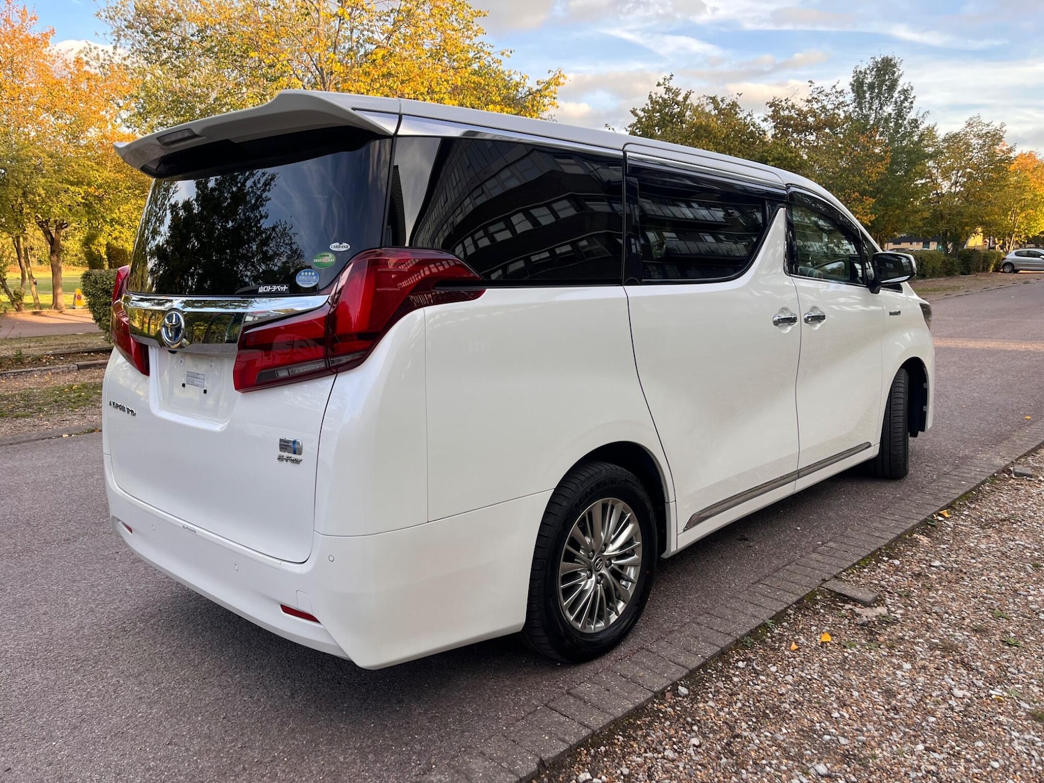 Used Toyota Alphard for sale - 76472552: Photo 17