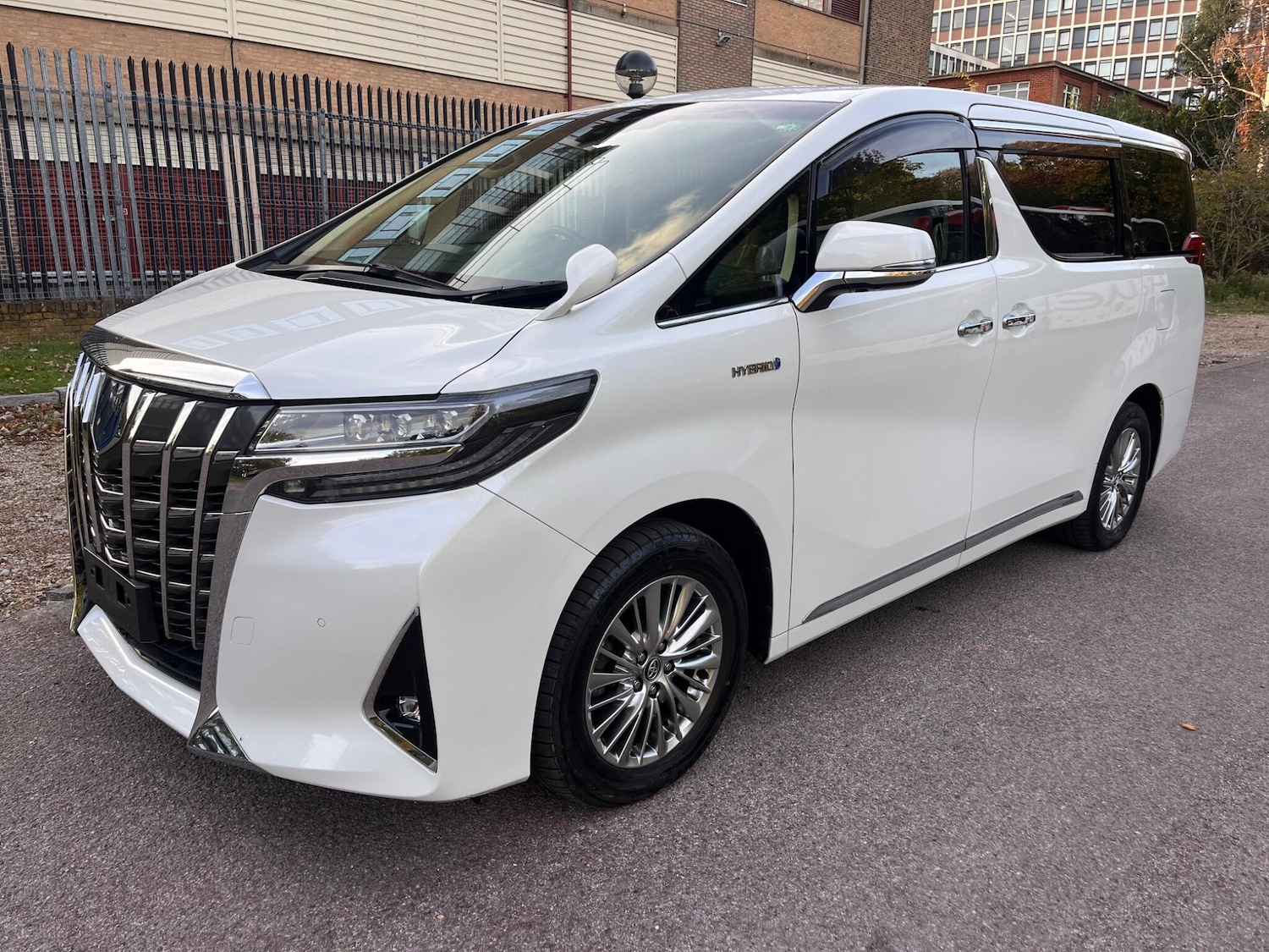 Used Toyota Alphard for sale - 76472552: Photo 25