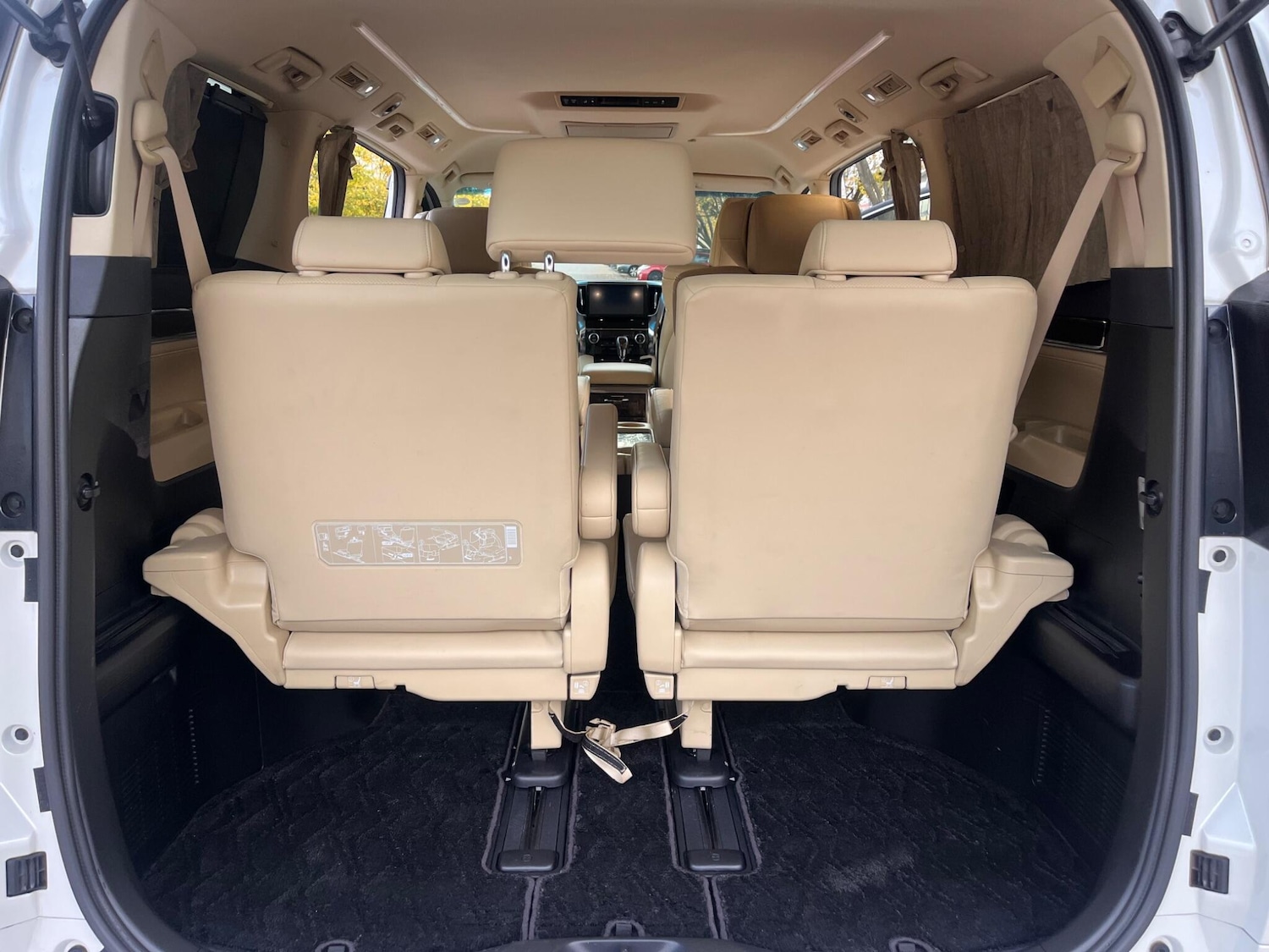 Used Toyota Alphard for sale - 76472552: Photo 9