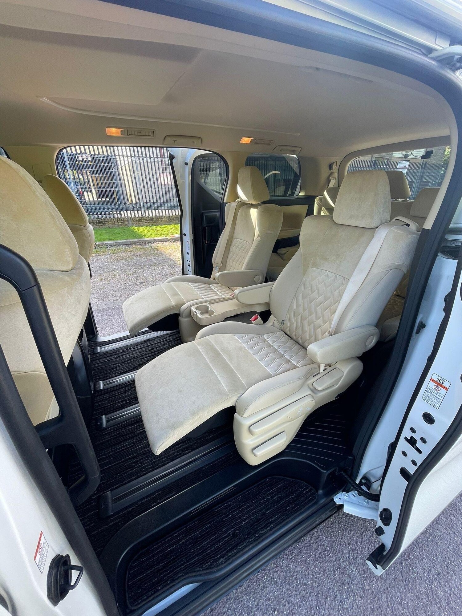 Used Toyota Alphard for sale - 78214988: Photo 13