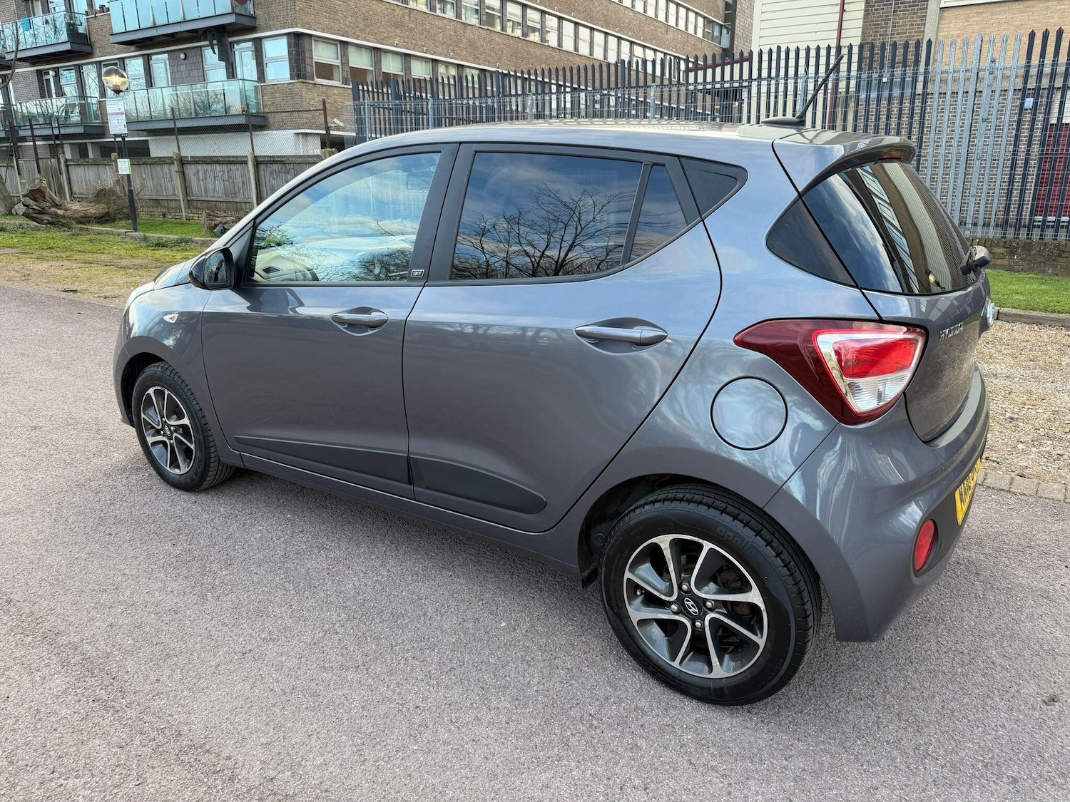 Used Hyundai i10 2018 for sale - 77824154: Photo 17