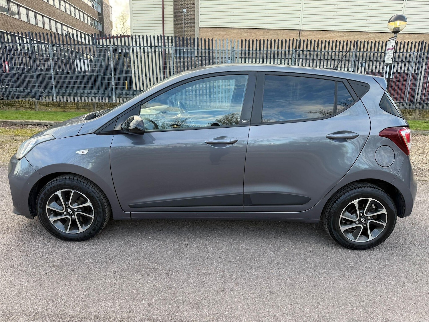 Used Hyundai i10 2018 for sale - 77824154: Photo 31