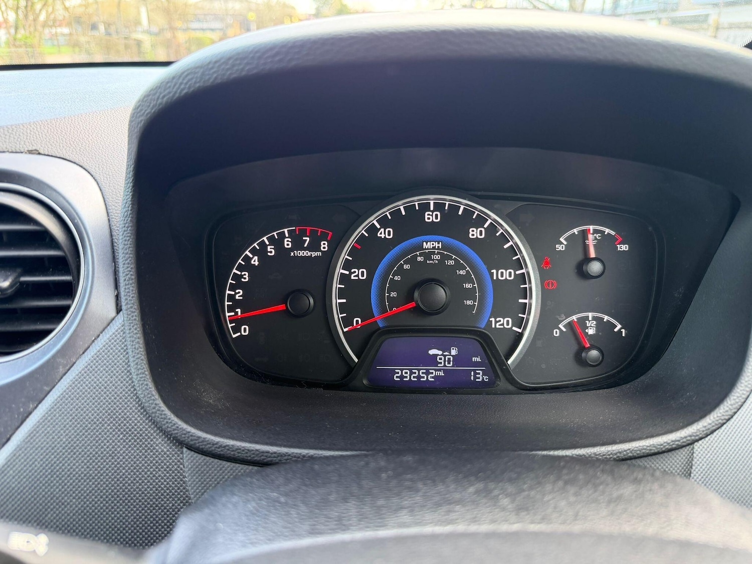 Used Hyundai i10 2018 for sale - 77824154: Photo 6