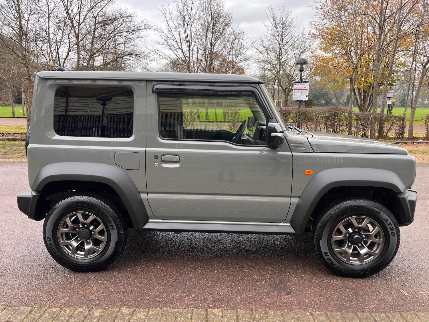Used Suzuki Jimny for sale - 76926427: Photo 4