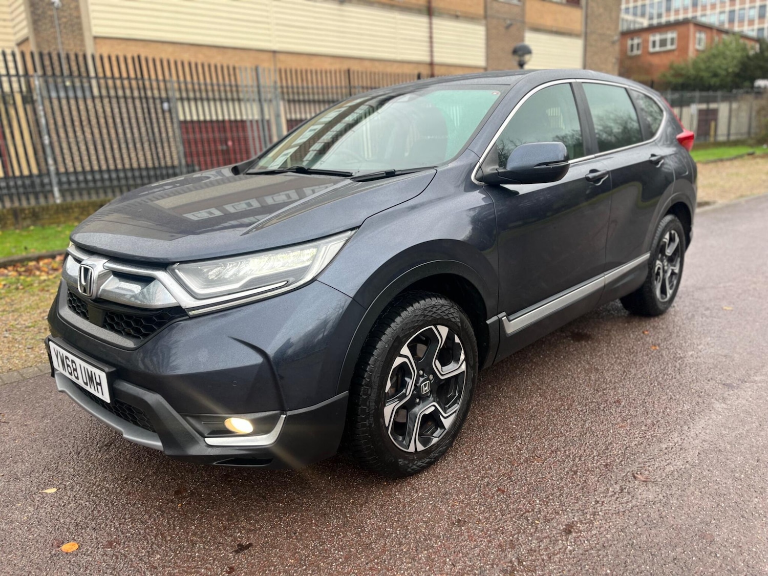 Used Honda CR-V 2019 for sale - 76997177: Photo 24