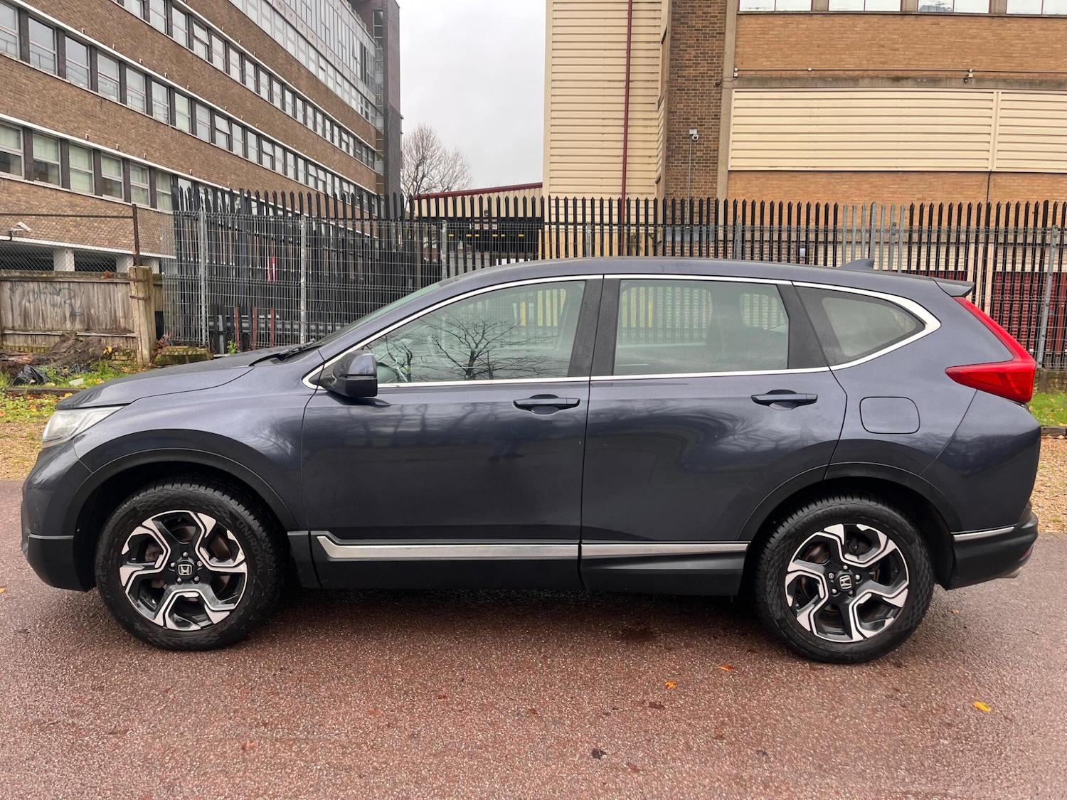 Used Honda CR-V 2019 for sale - 76997177: Photo 27
