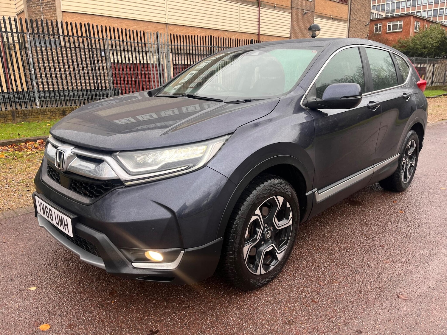 Used Honda CR-V 2019 for sale - 76997177: Photo 32