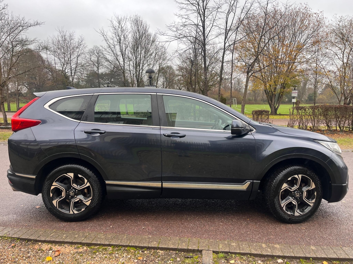 Used Honda CR-V 2019 for sale - 76997177: Photo 4