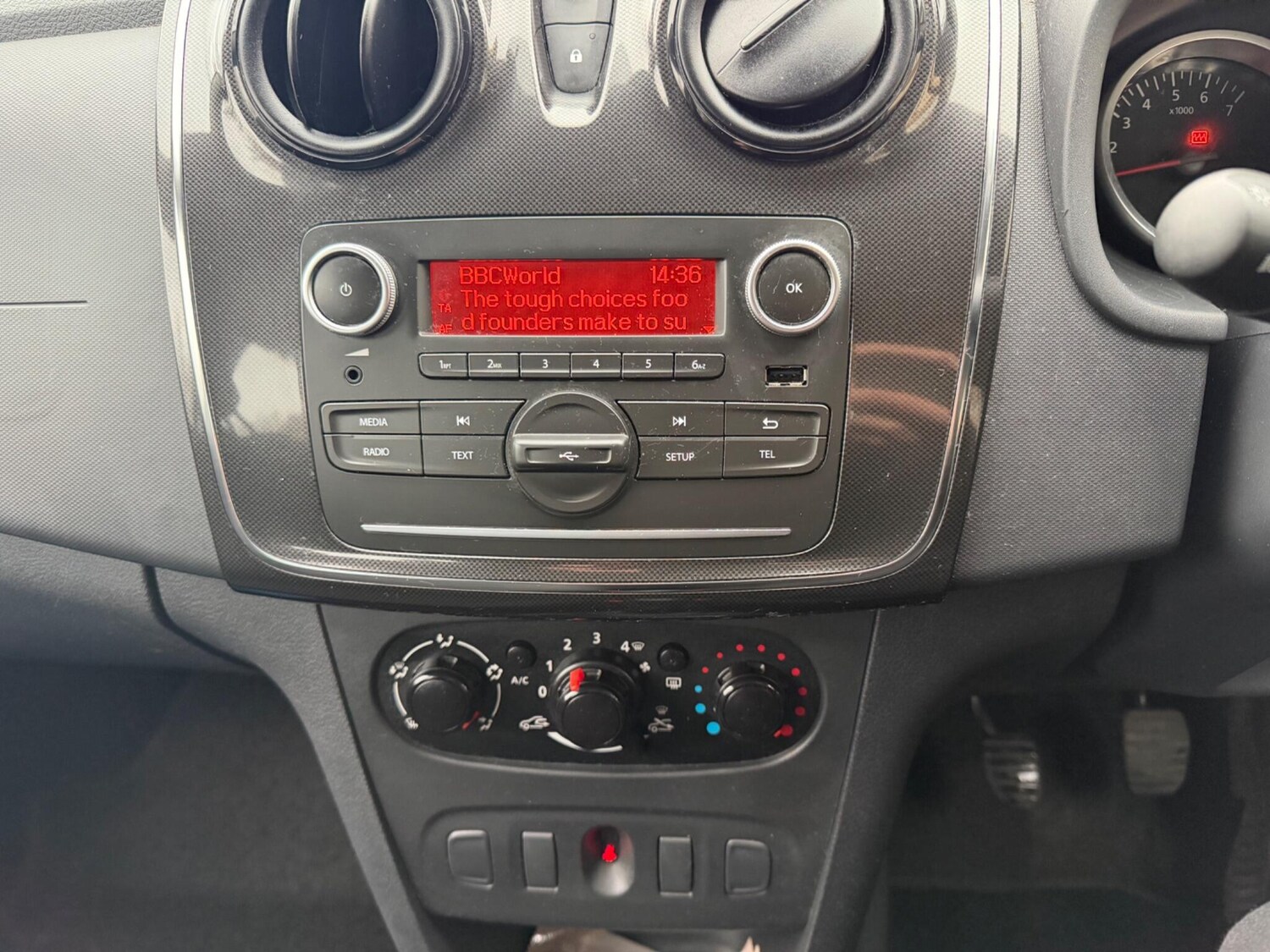 Used Dacia Sandero for sale - 77612445: Photo 34