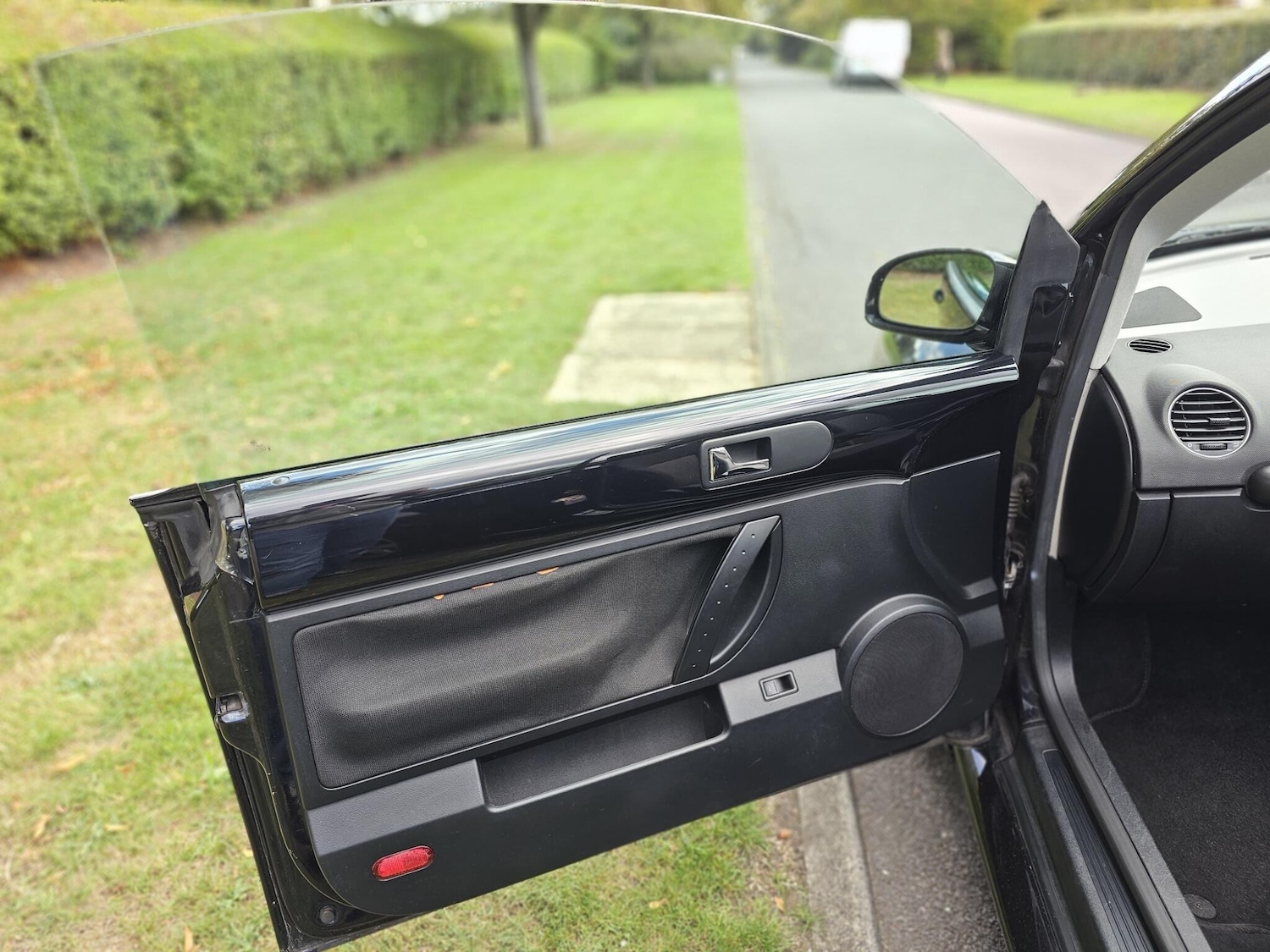 Used Volkswagen Beetle 2008 for sale - 76472219: Photo 24