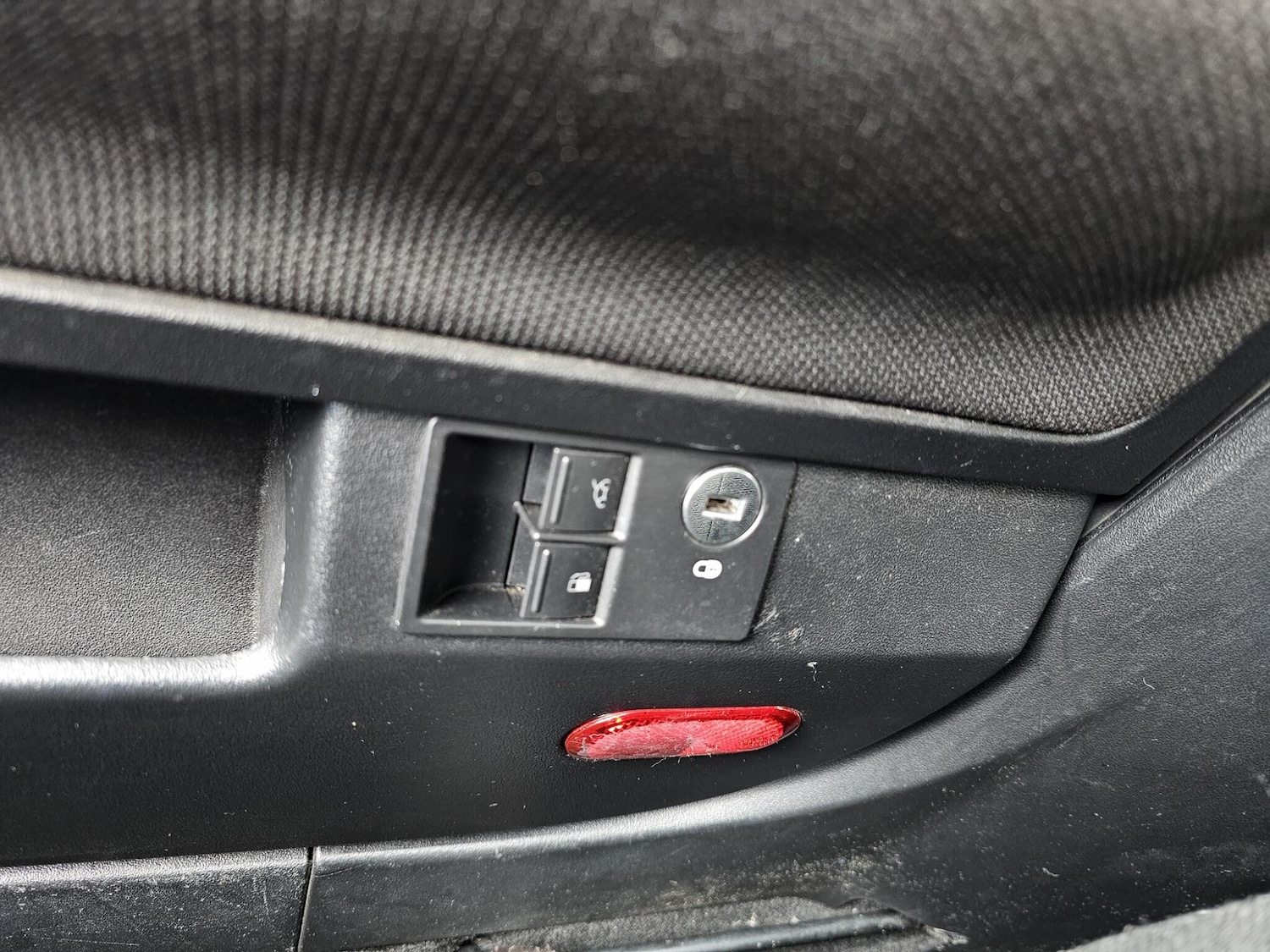 Used Volkswagen Beetle 2008 for sale - 76472219: Photo 33