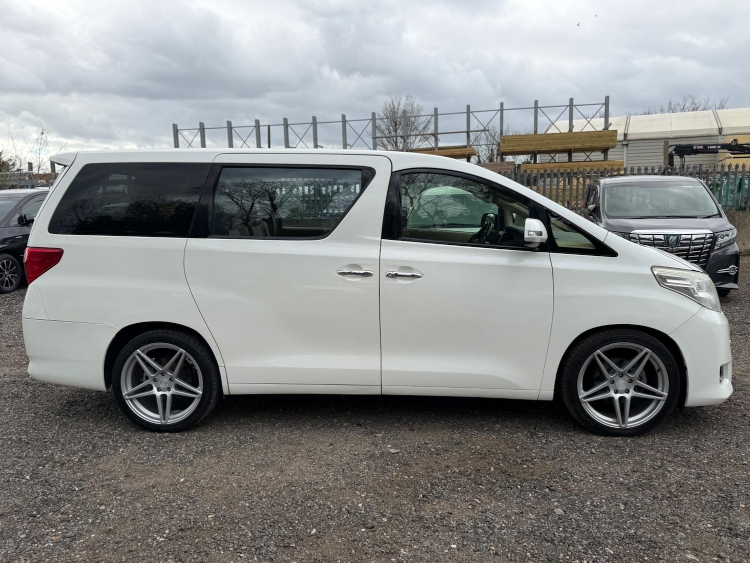 Used Toyota Alphard 2023 for sale - 78186510: Photo 17