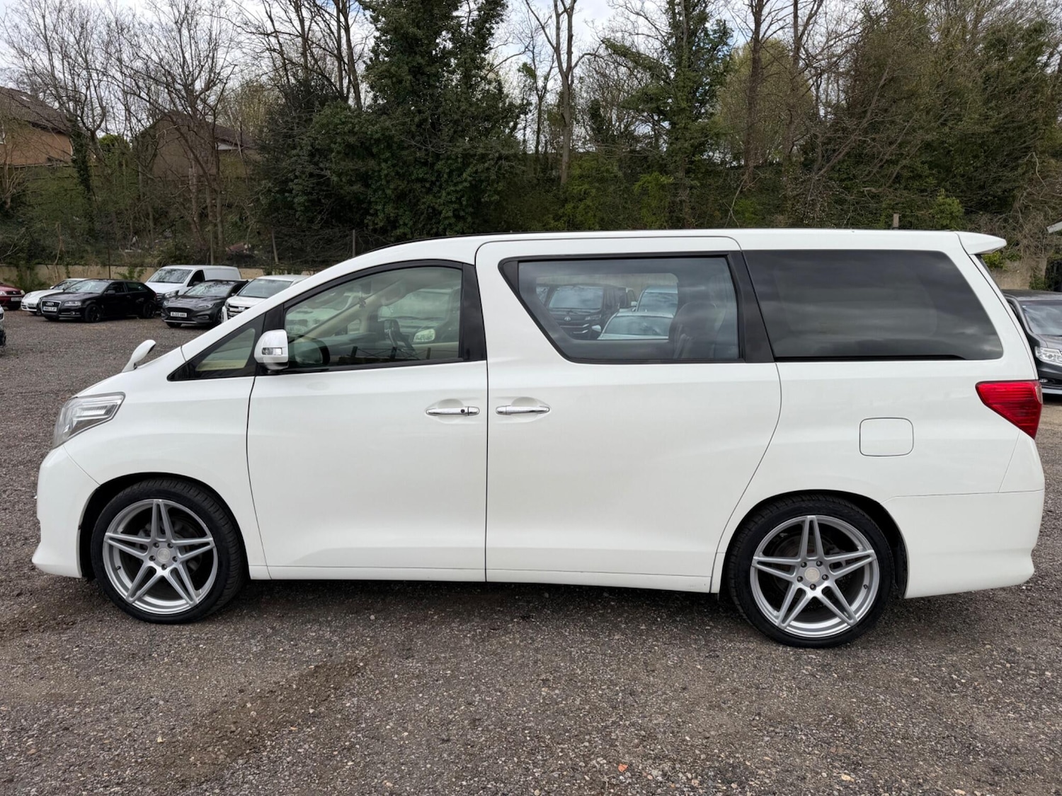 Used Toyota Alphard 2023 for sale - 78186510: Photo 23