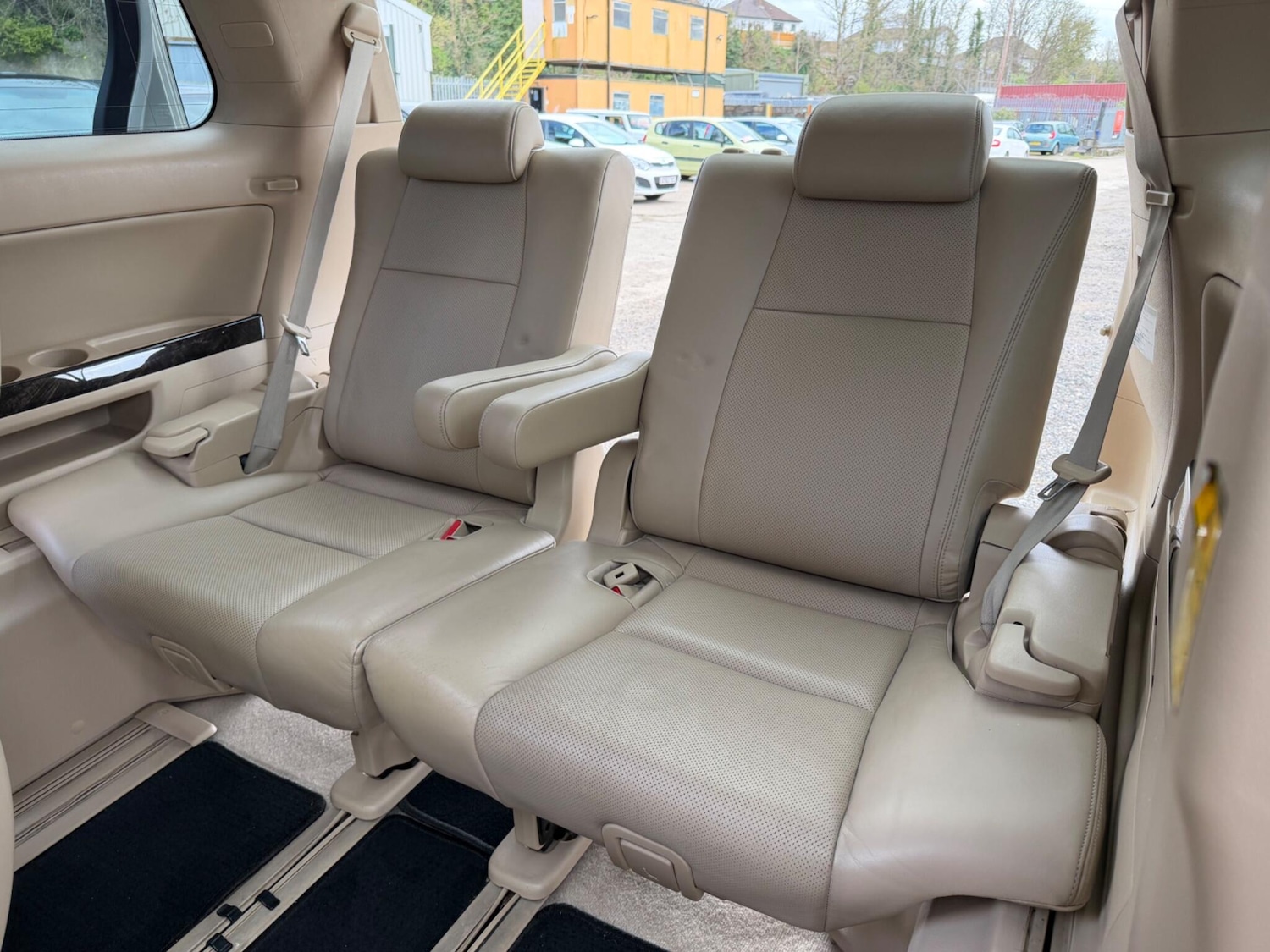 Used Toyota Alphard 2023 for sale - 78186510: Photo 48