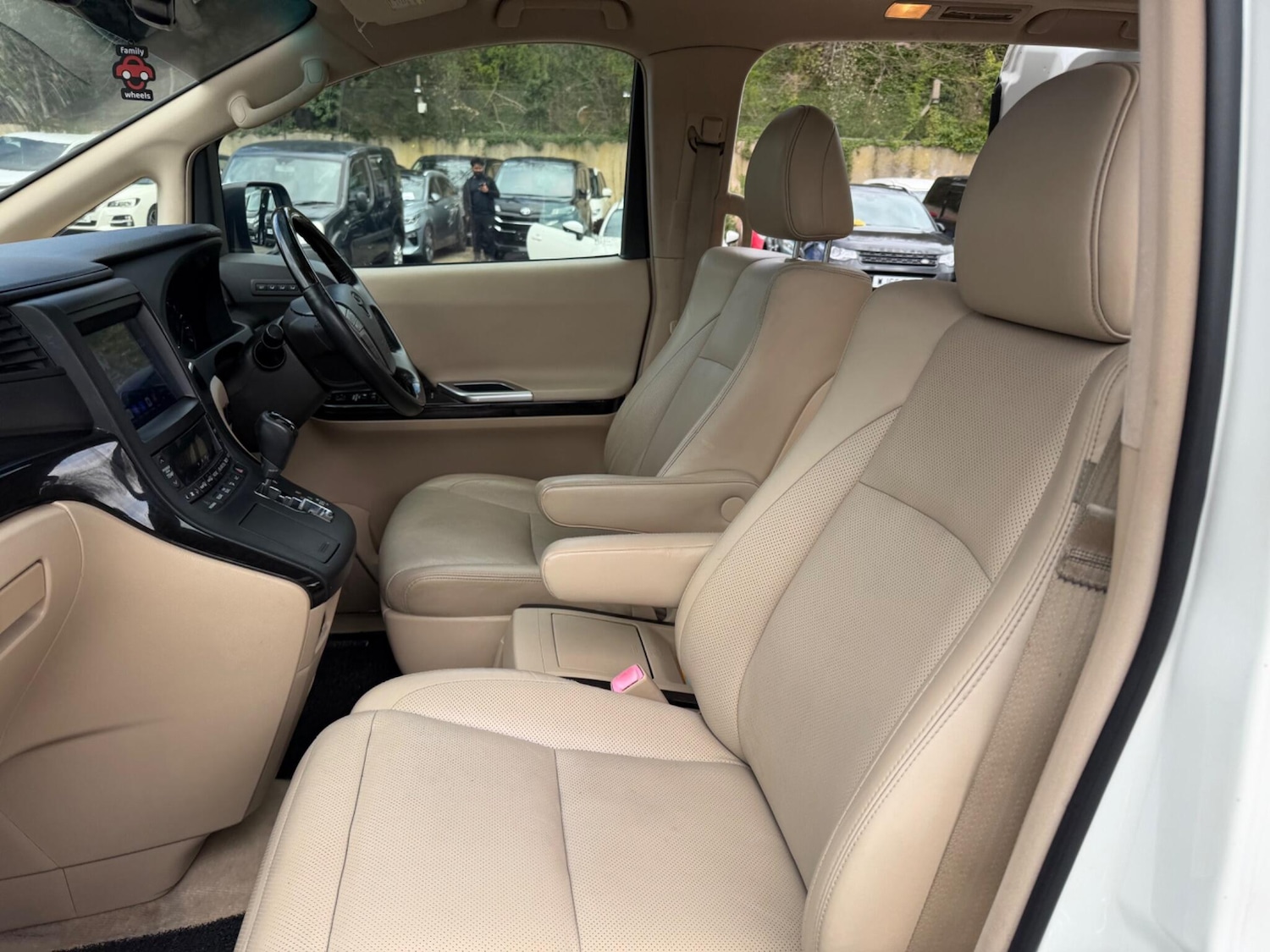 Used Toyota Alphard 2023 for sale - 78186510: Photo 53