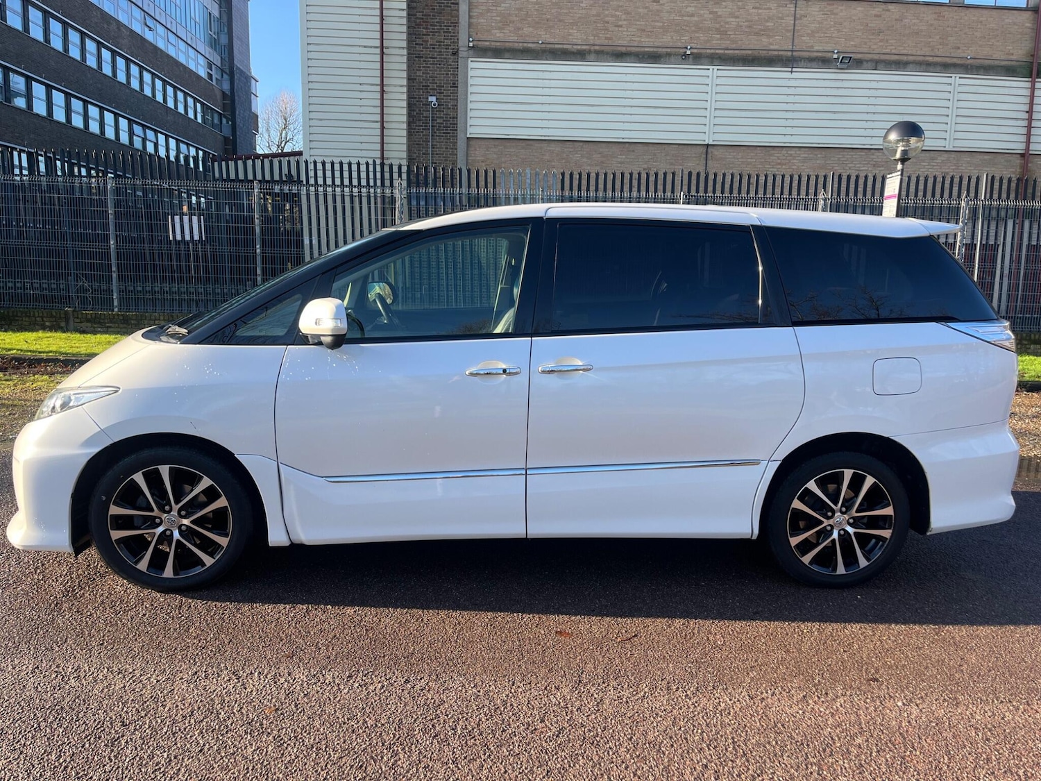 Used Toyota Estima 2025 for sale - 77203488: Photo 23