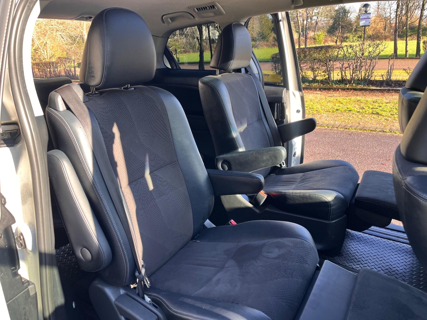 Used Toyota Estima 2025 for sale - 77203488: Photo 43