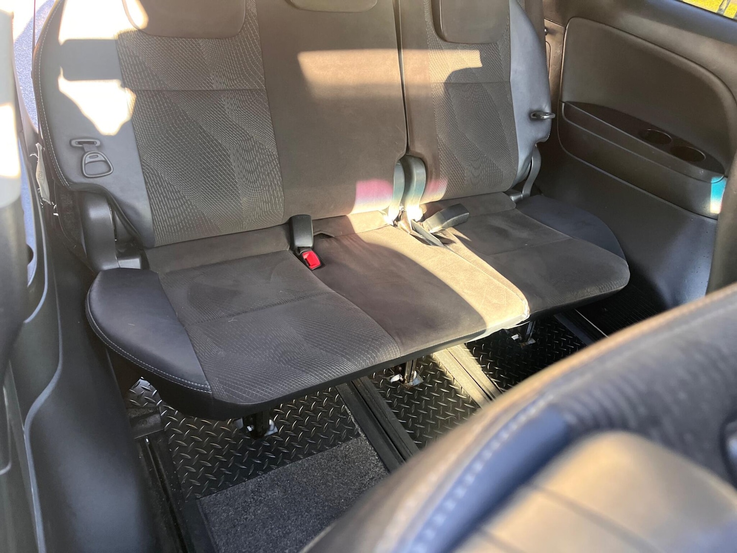 Used Toyota Estima 2025 for sale - 77203488: Photo 48