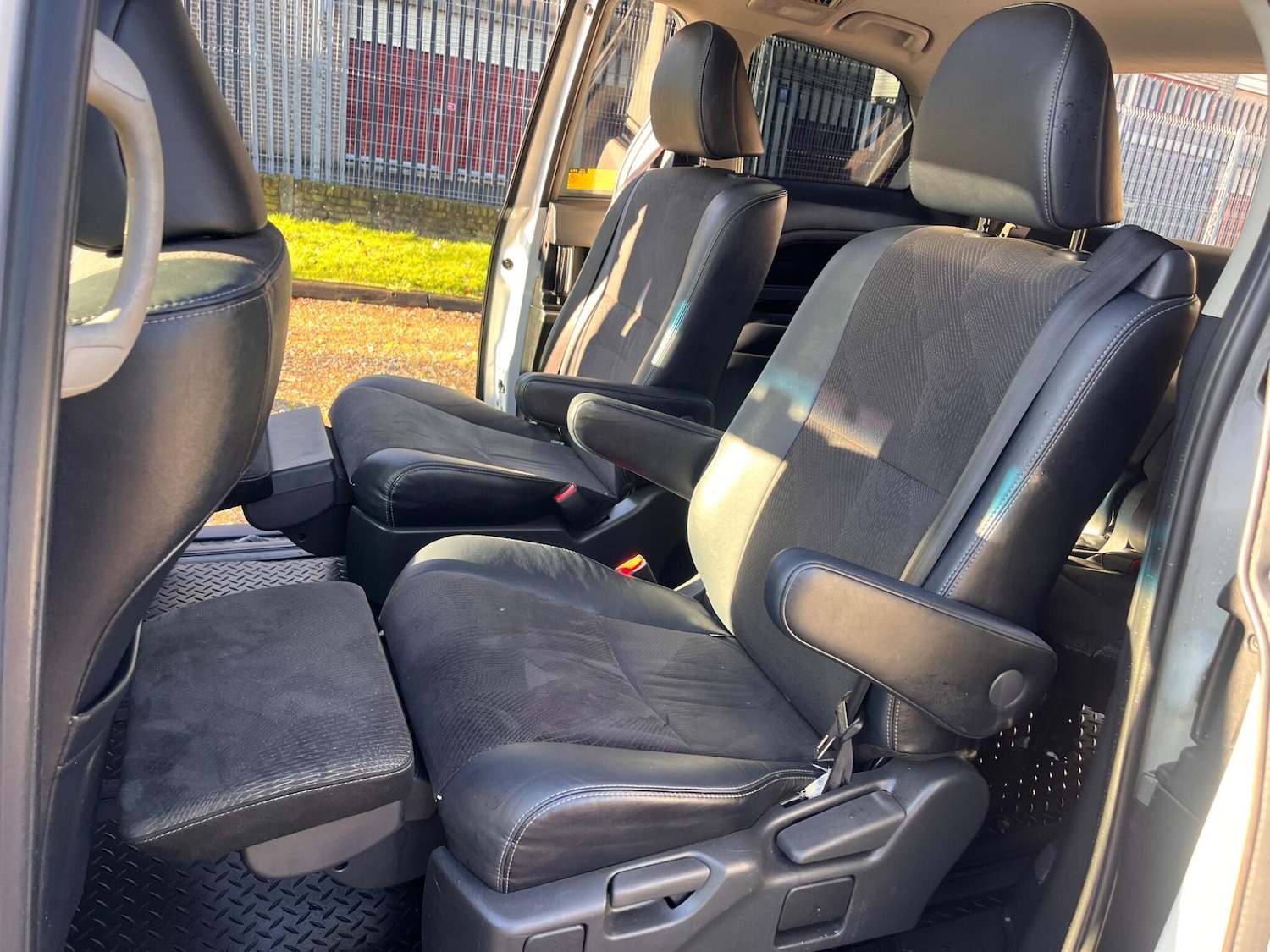 Used Toyota Estima 2025 for sale - 77203488: Photo 8