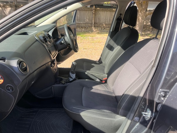 Used Dacia Logan MCV 2017 for sale - 75669615: Photo 31