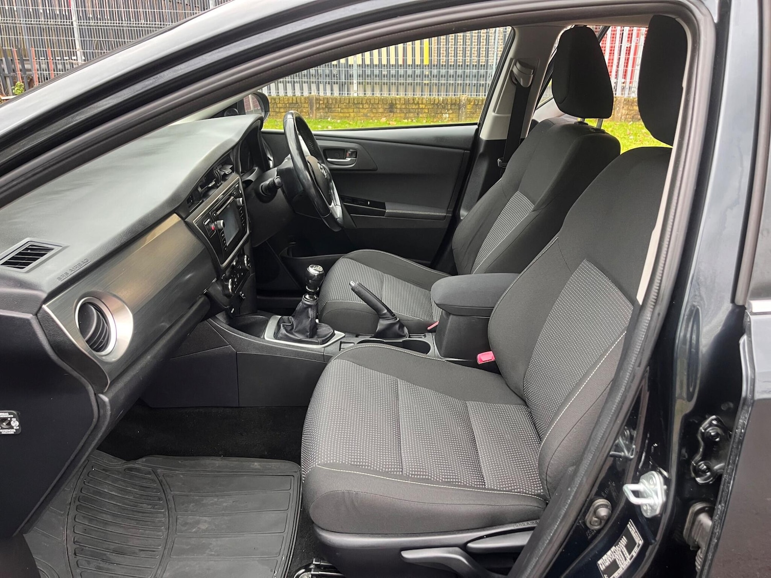 Used Toyota Auris 2014 for sale - 76866408: Photo 10