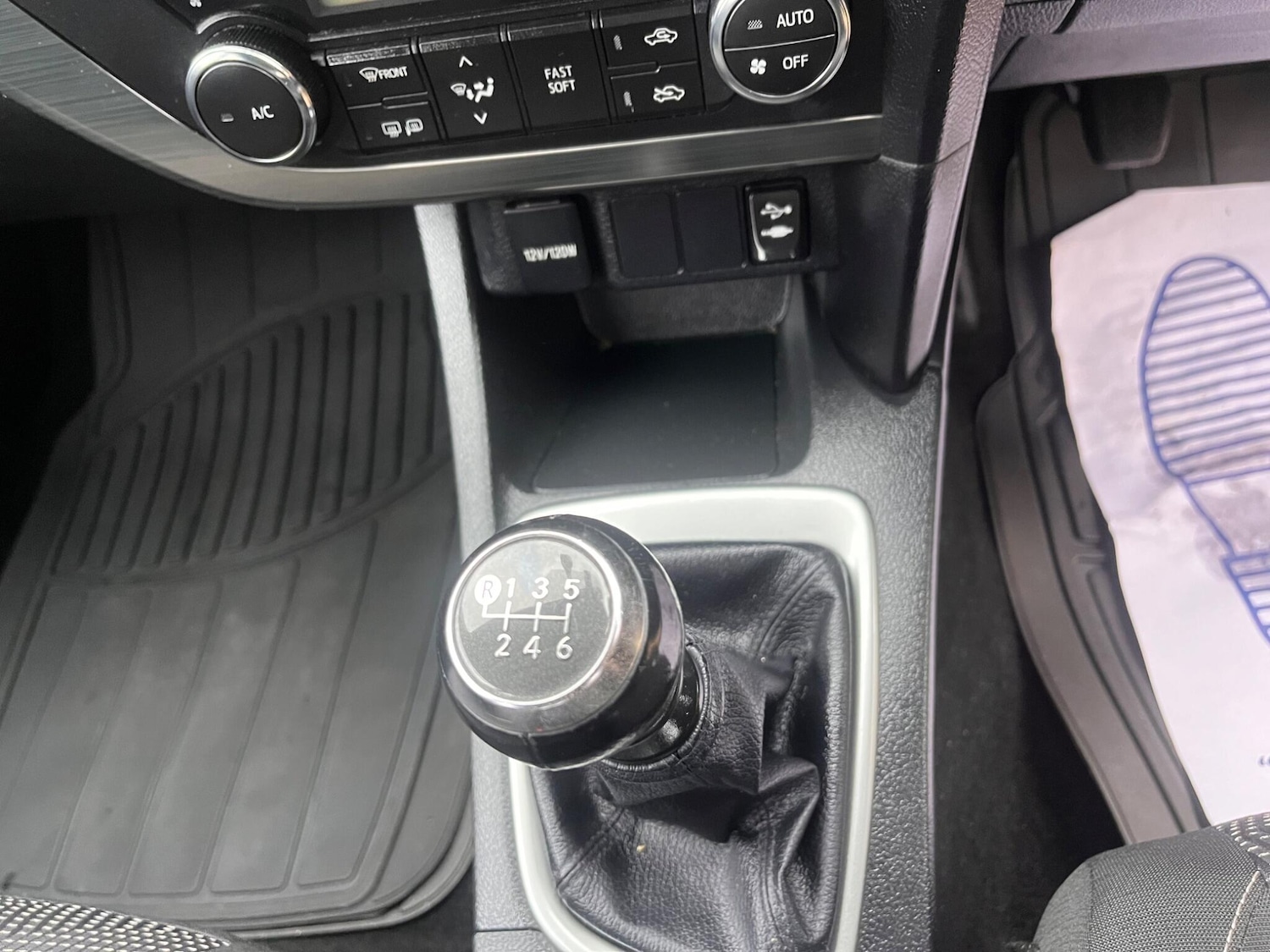 Used Toyota Auris 2014 for sale - 76866408: Photo 23