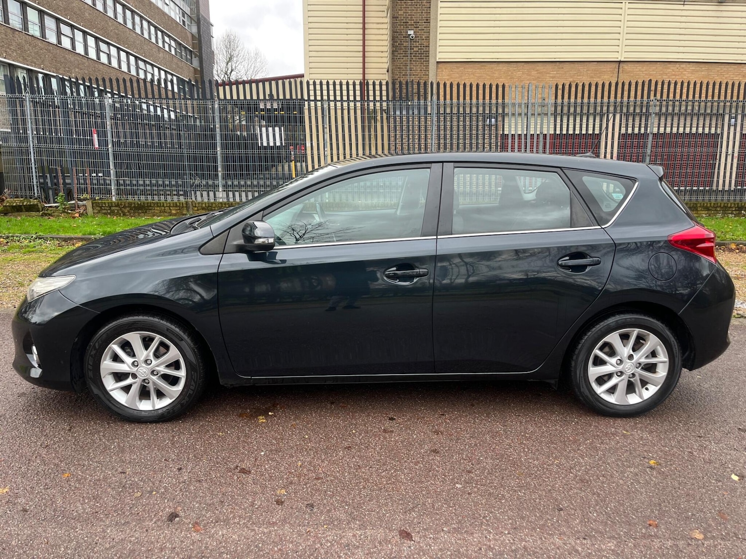 Used Toyota Auris 2014 for sale - 76866408: Photo 37