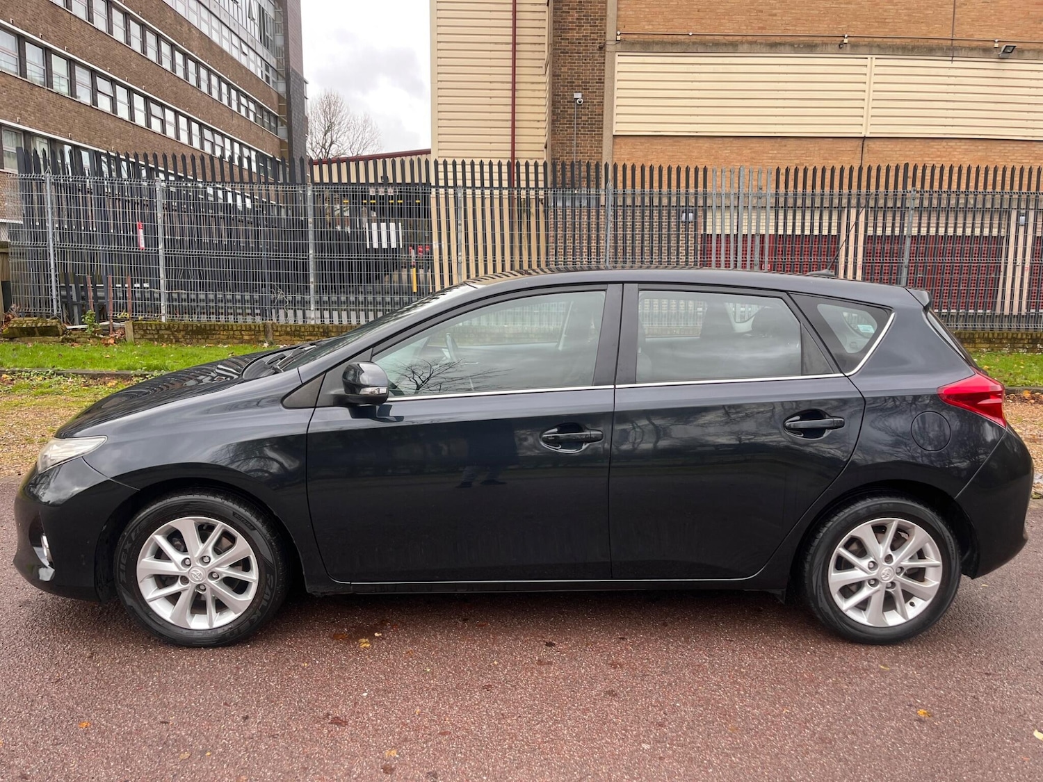 Used Toyota Auris 2014 for sale - 76866408: Photo 38
