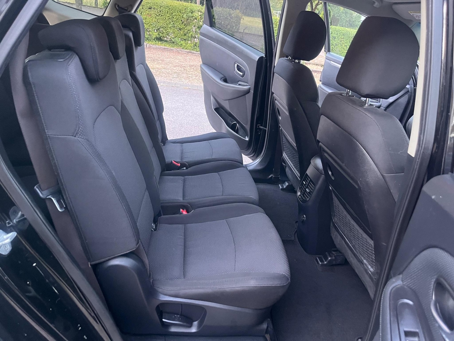 Used Kia Carens 2015 for sale - 76825034: Photo 13