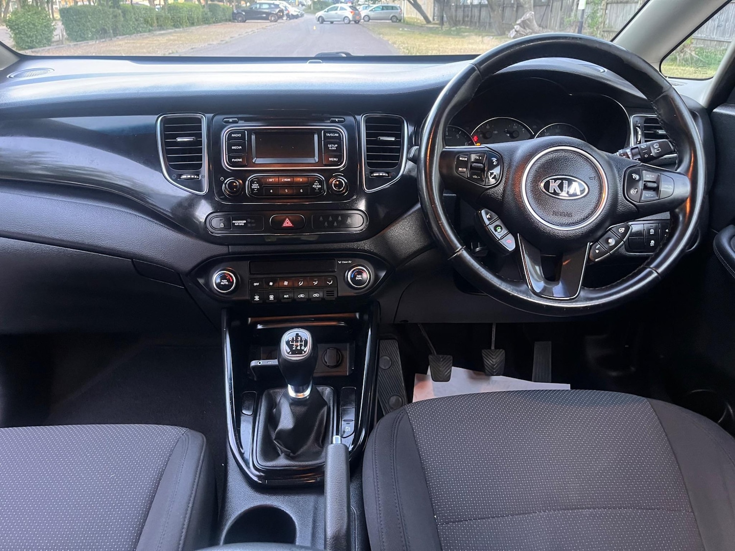 Used Kia Carens 2015 for sale - 76825034: Photo 14