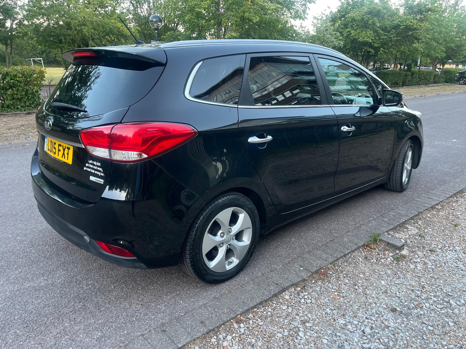 Used Kia Carens 2015 for sale - 76825034: Photo 18