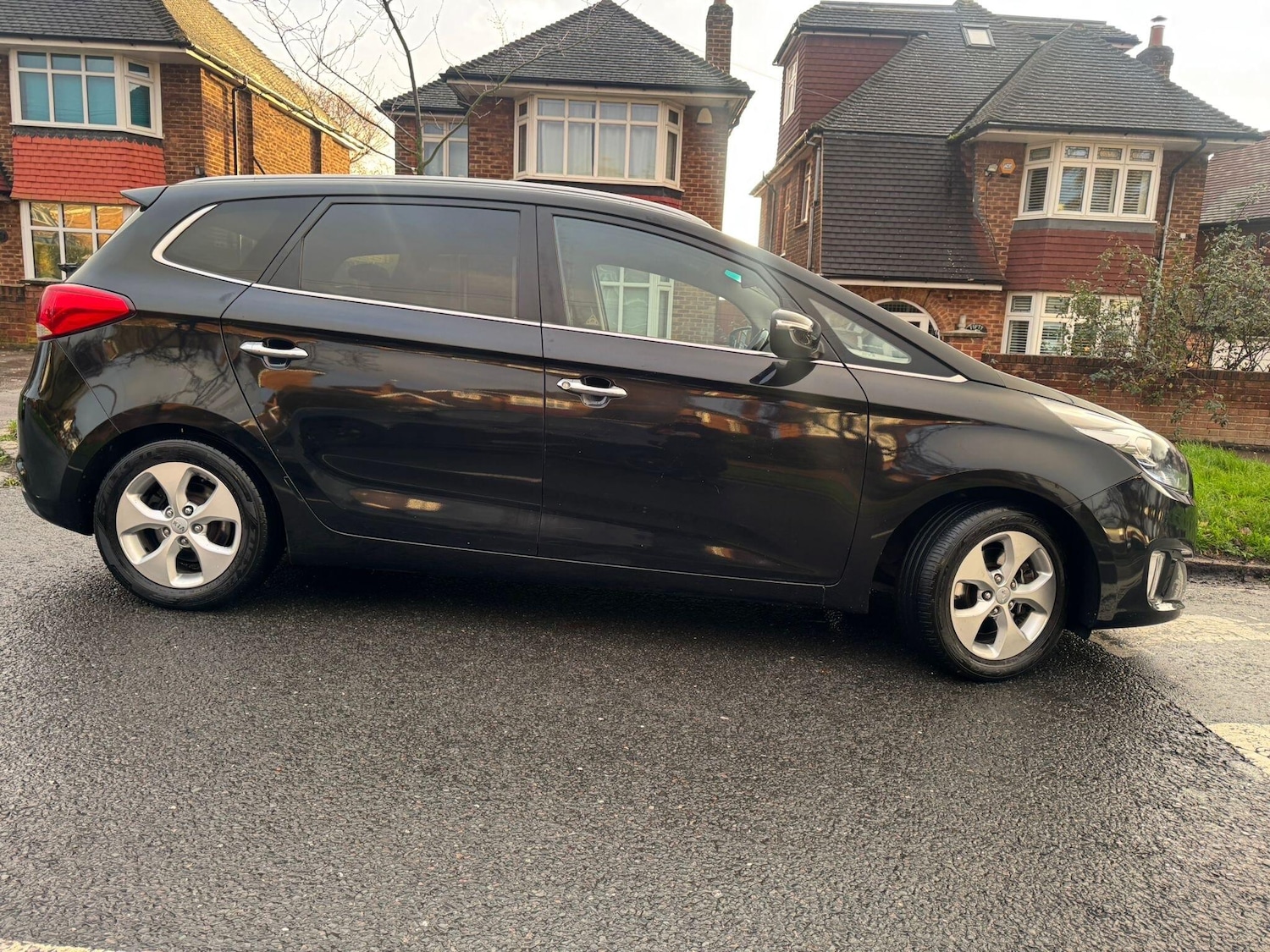 Used Kia Carens 2015 for sale - 76825034: Photo 2